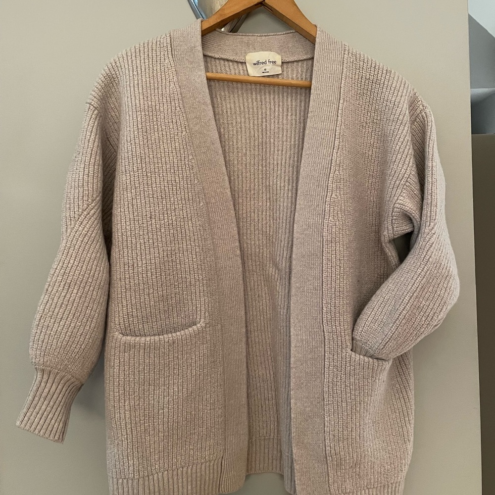 Aritzia Wilfred free Cardigan